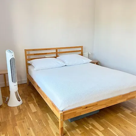 Fantastays - Sunny Cloud Apartment Wroclaw